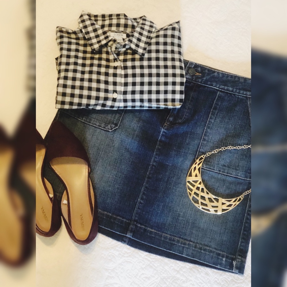 Loft denim skirt